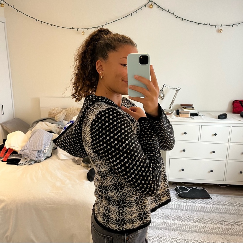 Pattern sweater - Picture 3 of 7